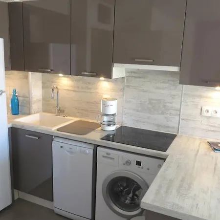 Agreable Et Spacieux Avec Terrasse Lägenhet Agde